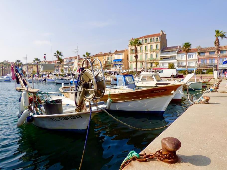 Bandol Roc Beach Vue Mer Grand T3 Face A La Plage Avec Parking Exterior photo