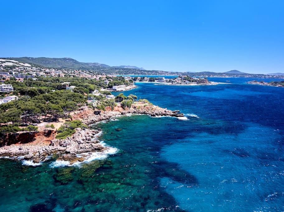 Bandol Roc Beach Vue Mer Grand T3 Face A La Plage Avec Parking Exterior photo