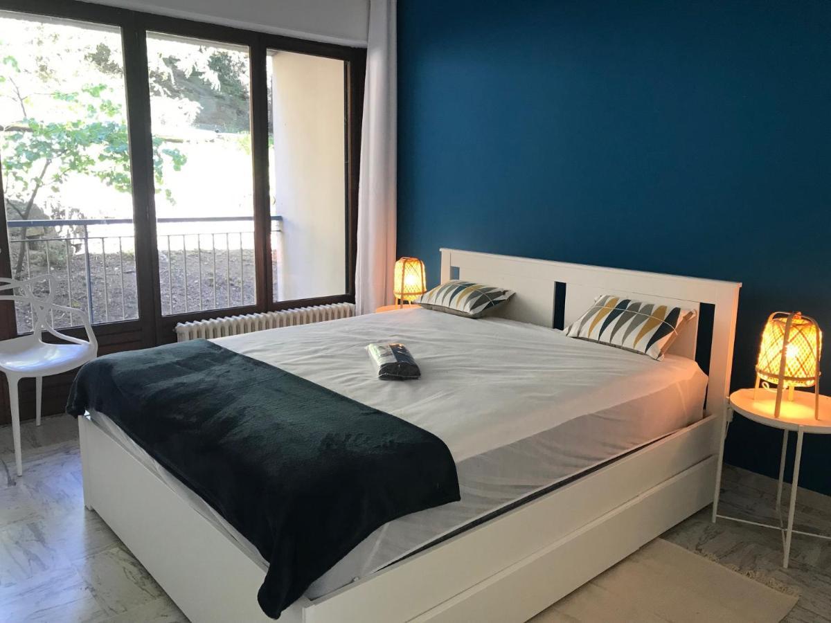 Bandol Roc Beach Vue Mer Grand T3 Face A La Plage Avec Parking Exterior photo